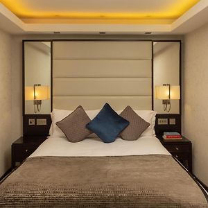Studio con letto king size